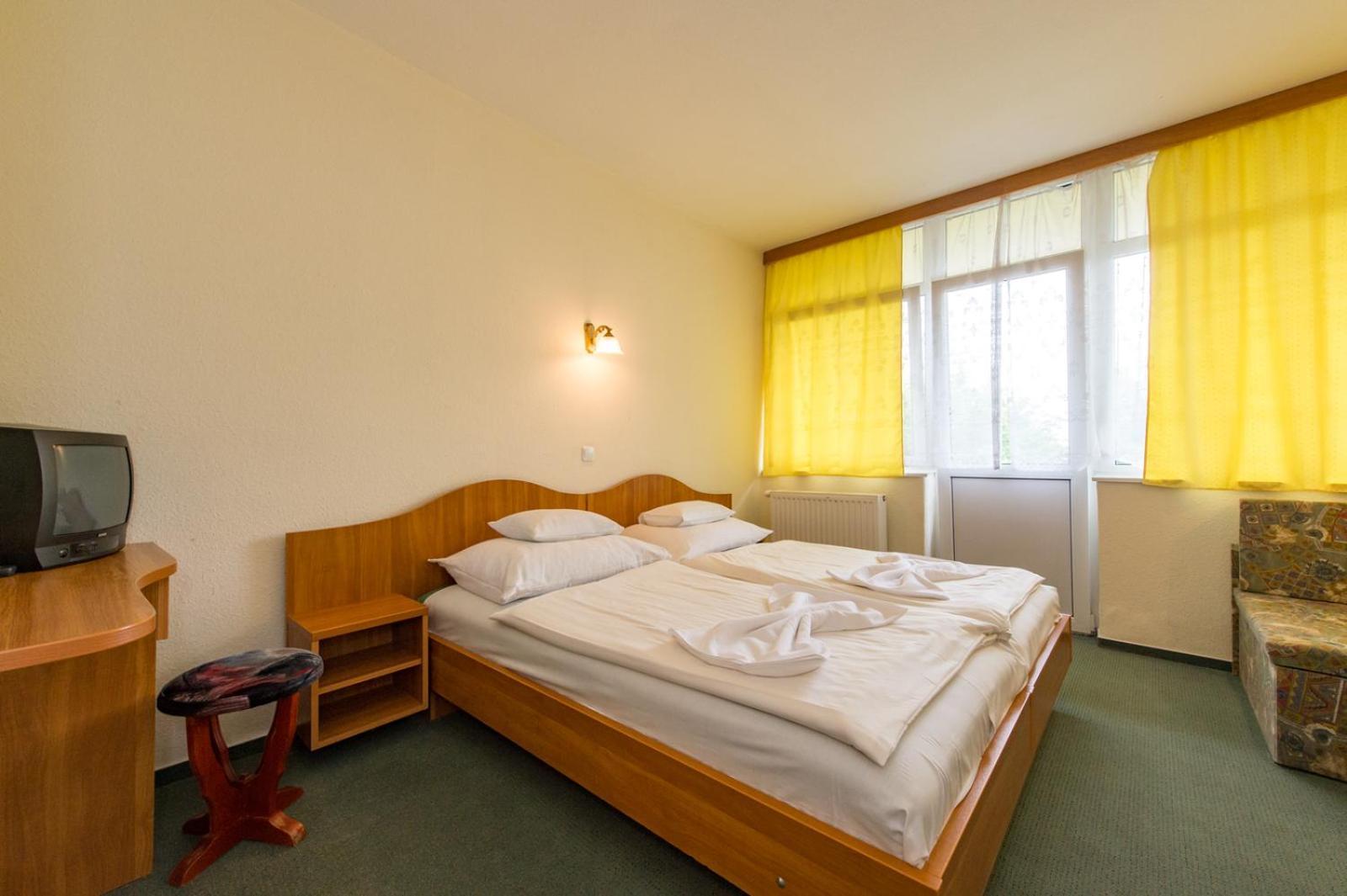 Hotel Nostra Siófok Eksteriør bilde